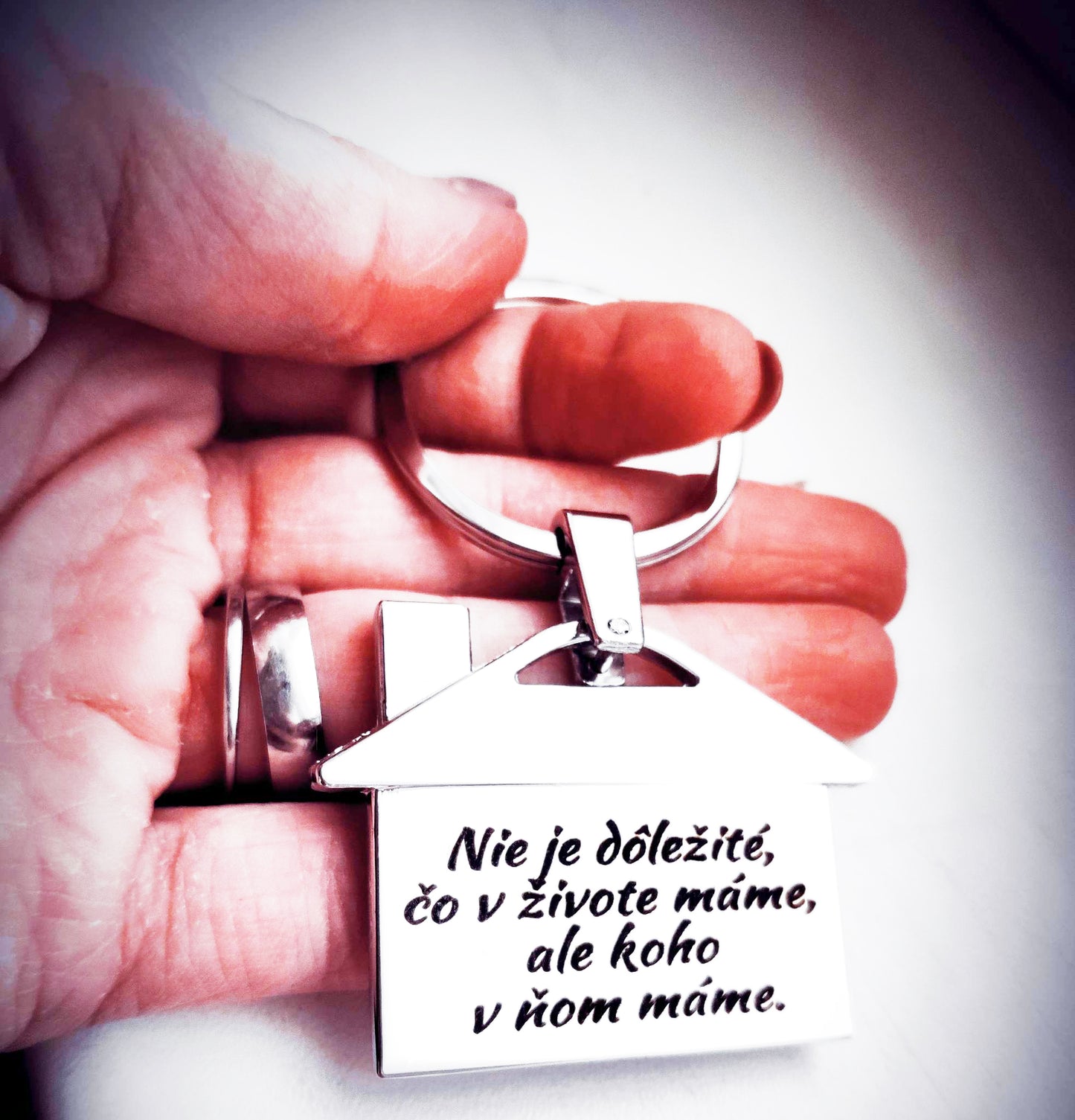 Kľúčenka P036-Nie je dôležité, čo v živote máme ale koho v ňom máme