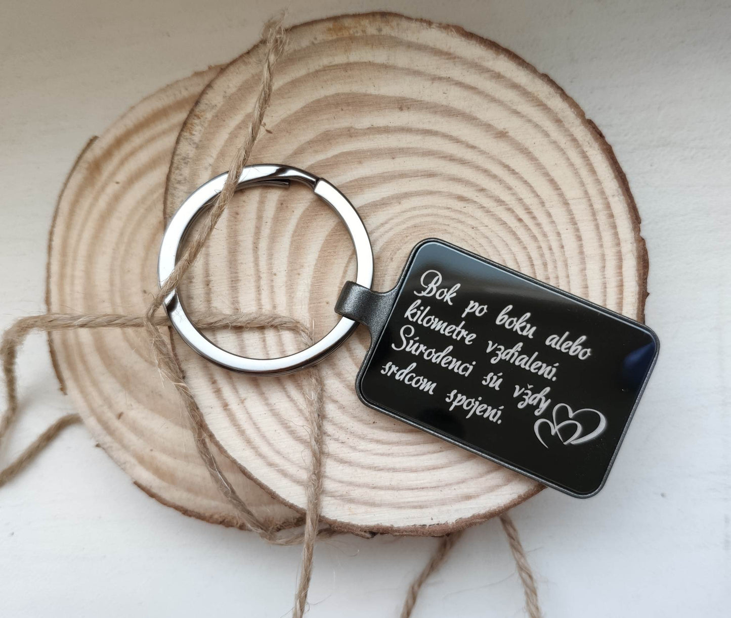 Kľúčenka P040-Súrodenci sú vždy srdcom spojení