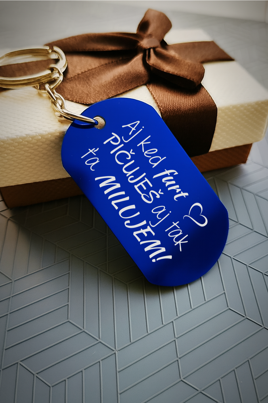 Kľúčenka P001- Aj keď furt pi*uješ / držkuješ aj tak ťa milujem